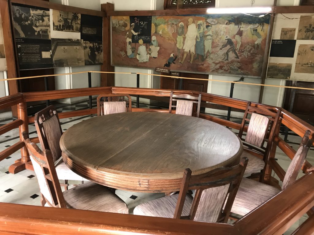 The dining room and dining set where Gandhiji’s group ate and met guests. Sarojini Naidu enjoyed cooking and entertaining. 