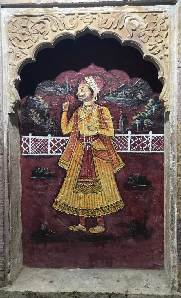 The haveli has many beautiful paintings amongst the general deterioration. 