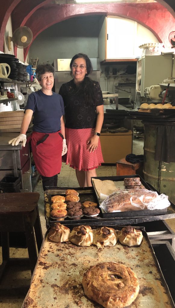 The owner of Merken bakery. She started helping her brother run the cafe recently as he became a judge. Ever since, she hasn’t left. 