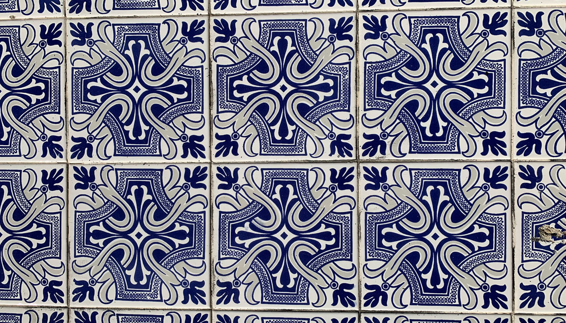 Contents of Design and Create Portuguese Ceramic Tiles (Gazete