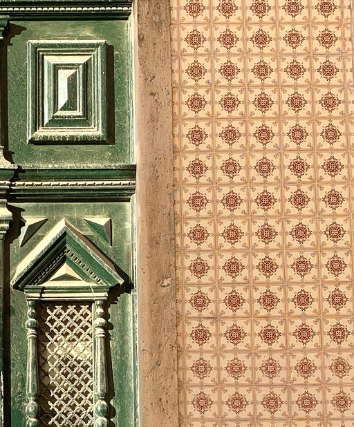 Tile design on a Lisbon house