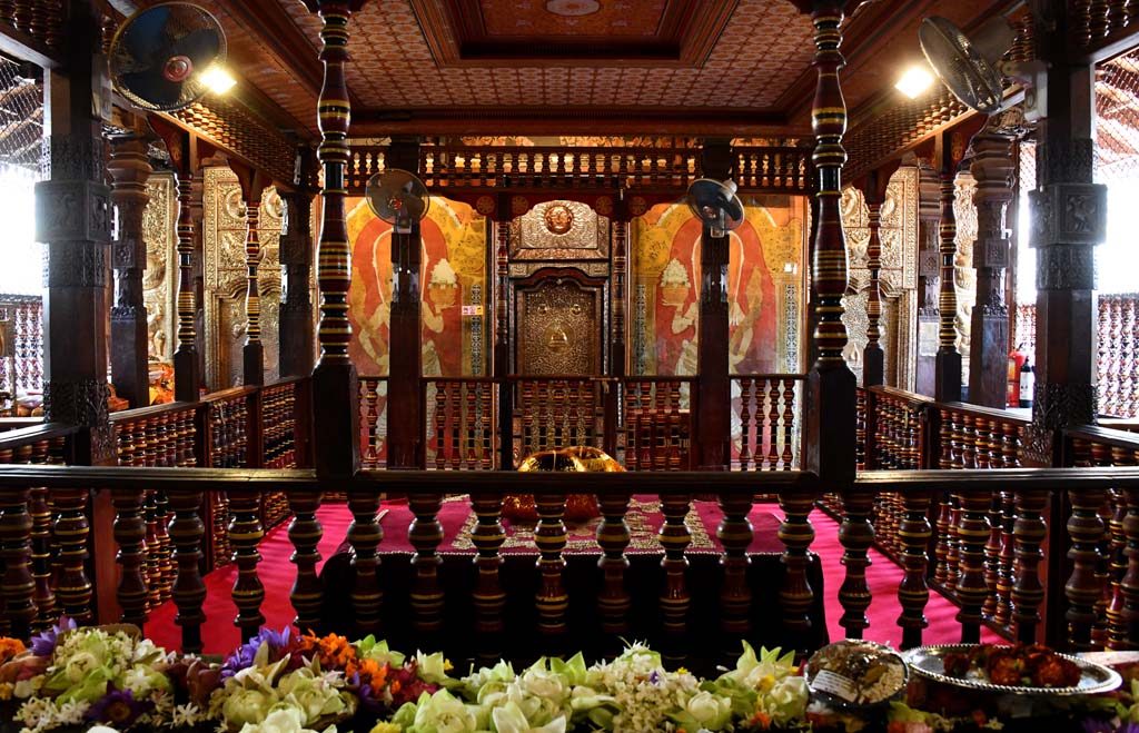 Door to the Buddha tooth relic in Kandi, Sri Lanka