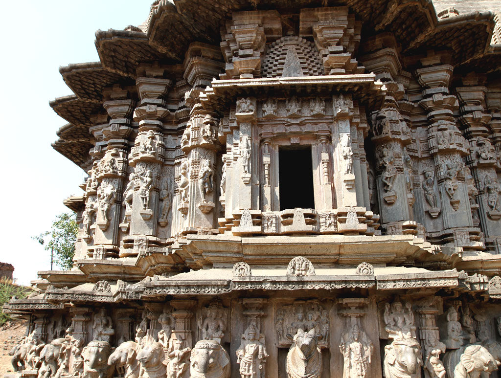 The Gaja Patta and the Nara Patta, an exterior view of Khidrapur Kopeshwar temple, one of the rich historical  places to visit near Kohlapur.