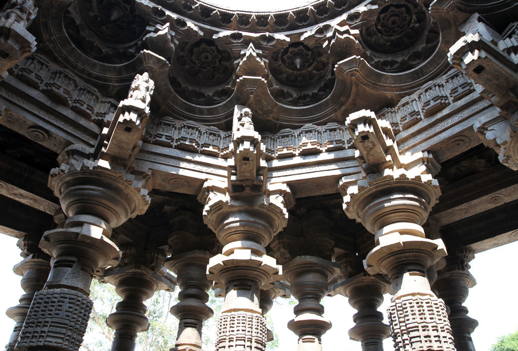 A Closeup of the Swarg Mandap pillars in Khidrapur Kopeshwar temple 