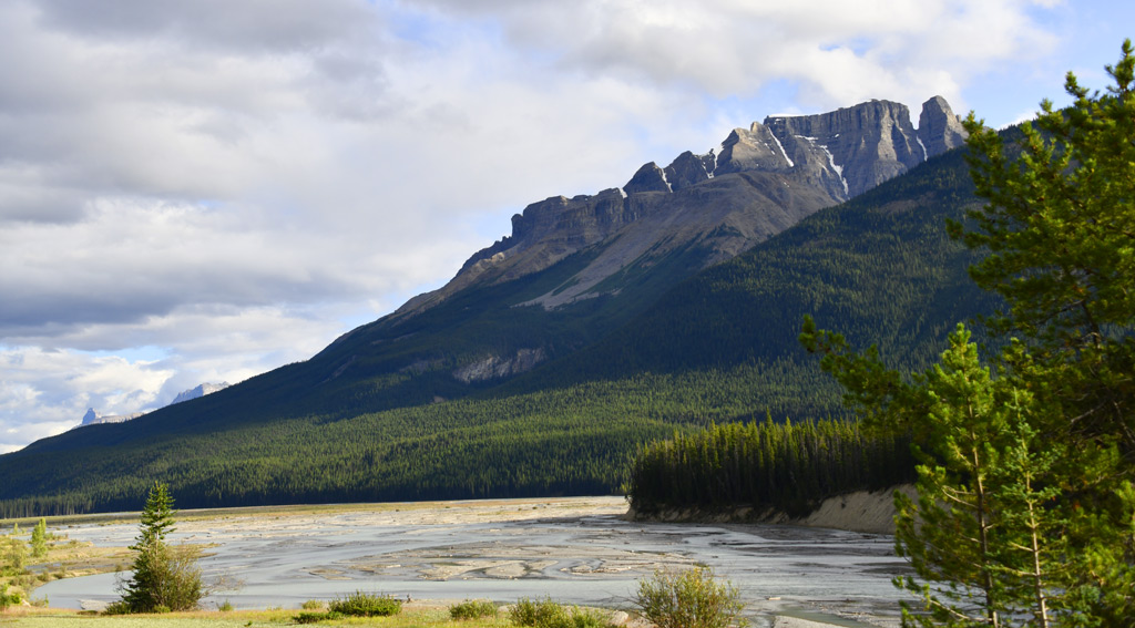 Enormous mountains on Jasper to Banff Drive 