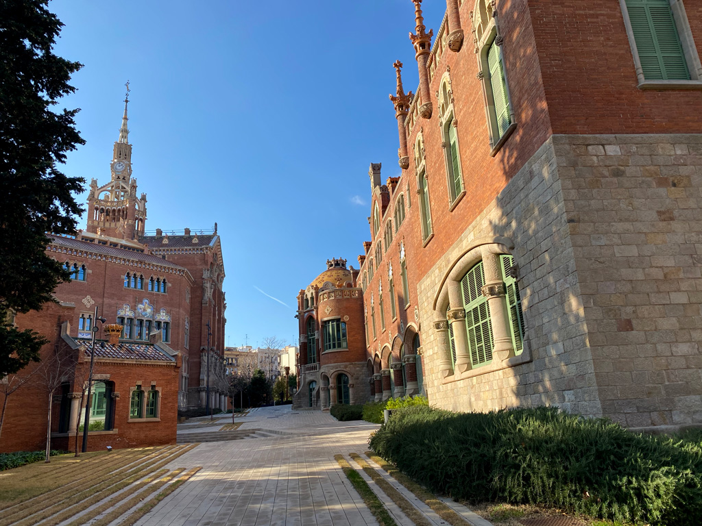 Hospital buildings around hospical San Paul