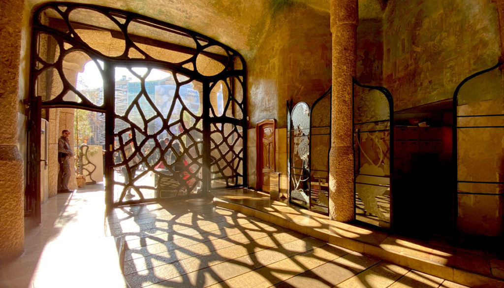 IMG_2119-Casa-Mila-nf butterfly-iron-door-1165x665