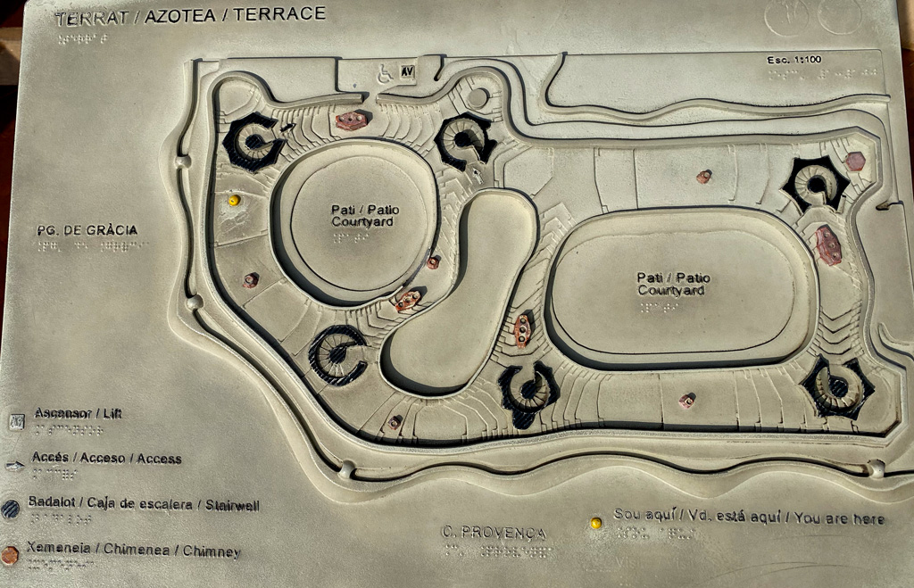 This map of Casa Míla is displayed on the ground level. The smaller circle on the left is the Flower Courtyard and the oval shape on the right is the Butterfly Courtyard. Both open to the sky and allow for light and air to the apartments. 