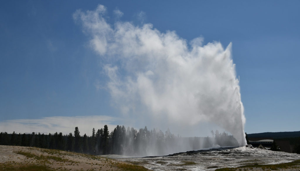 Yellowstone National Park Old Faithful geyser