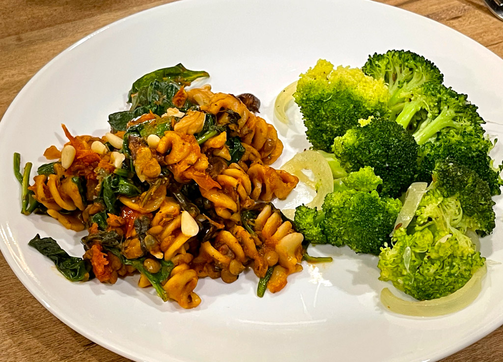 A scrumptious meal with lentil pasta and veggies on our first evening in Escalante Escapes in Utah.