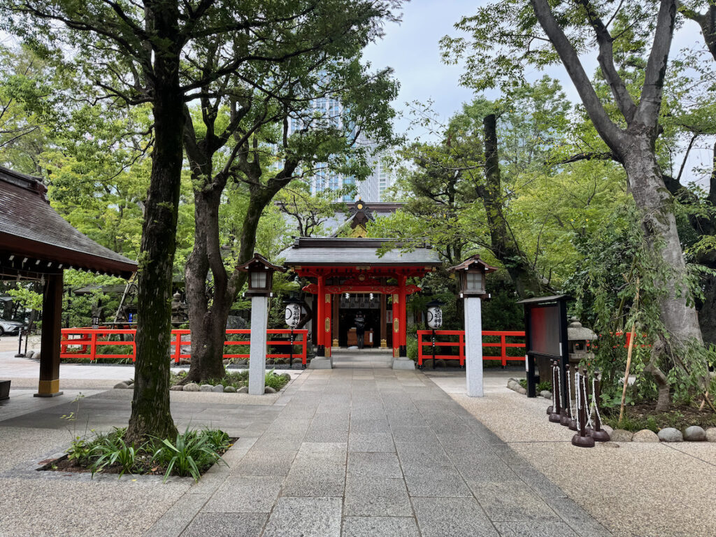 Atago Jinja compound entrance