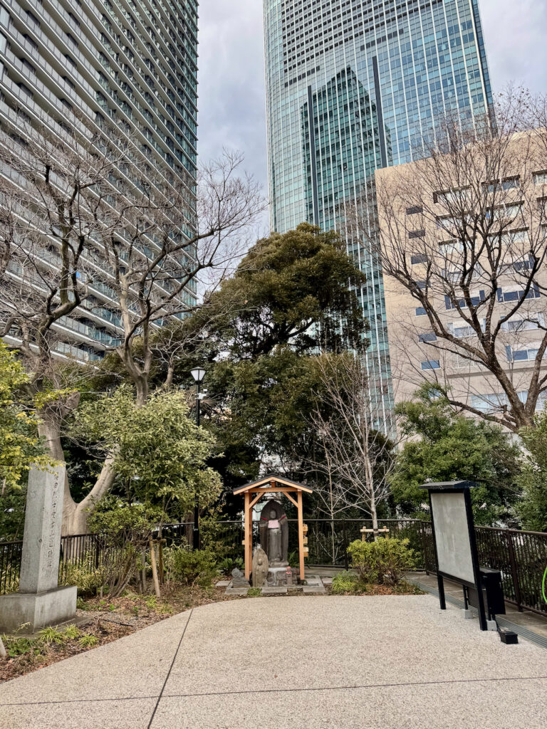 Buddha statue to the right of Atago Jinja main shrine area in Tokyo