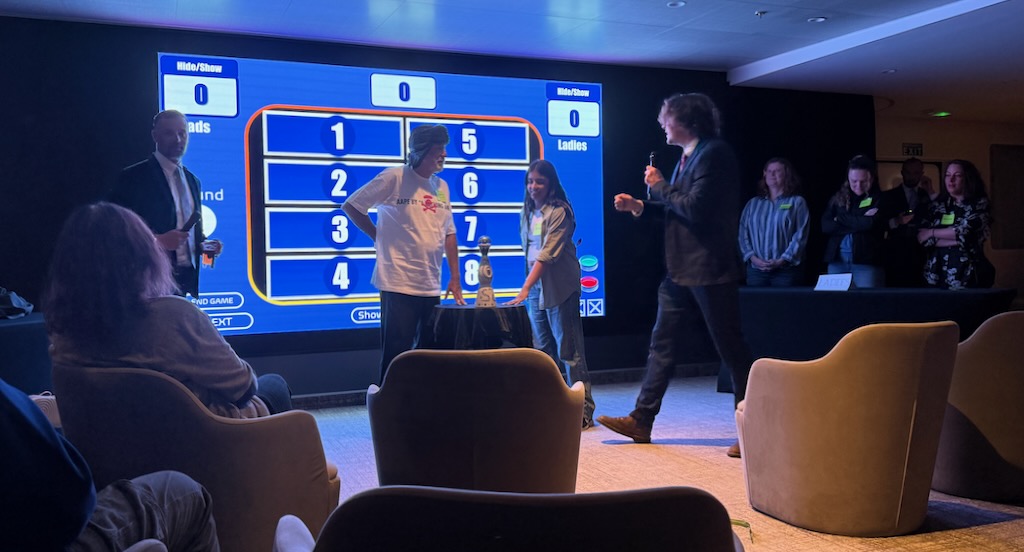 Game of Antarctic Feud