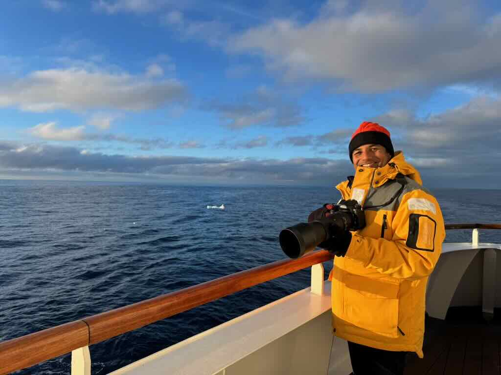 Photographing the stunning views and birds of the Drake Passage