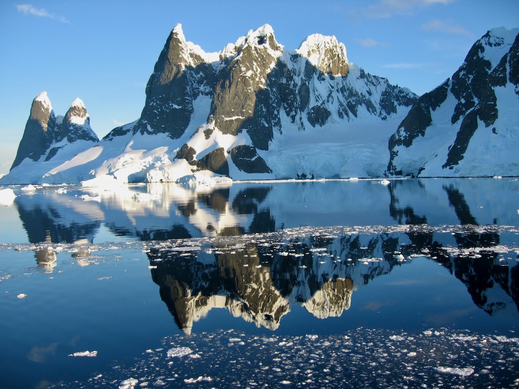 Lemaire Channel in peak season