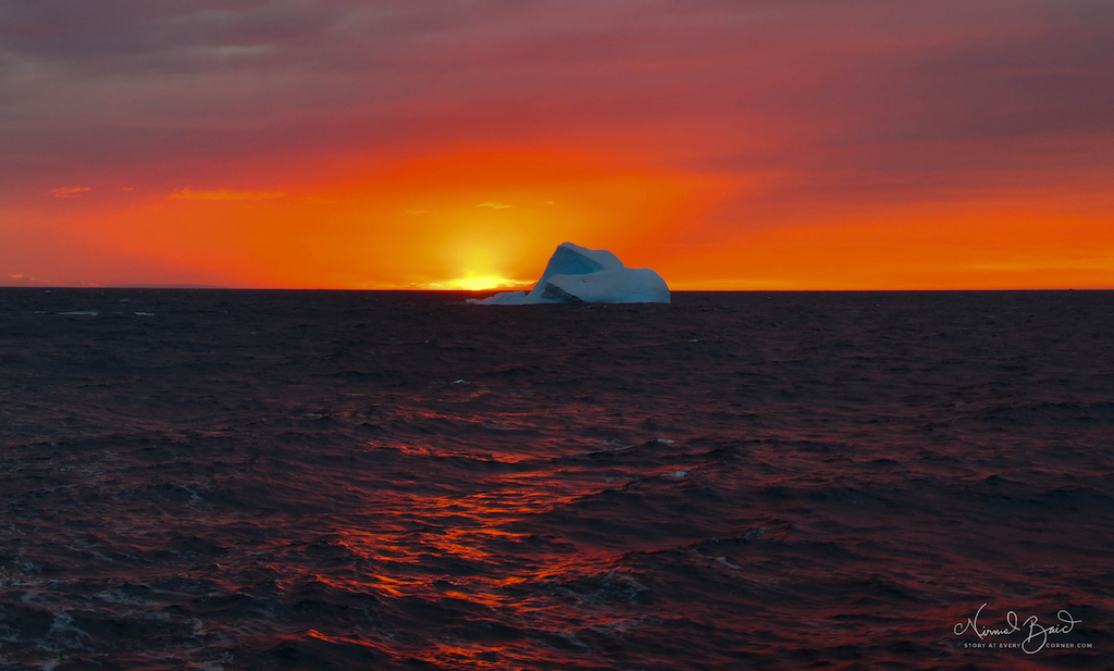 A gorgeous midnight sunset in Antarctica